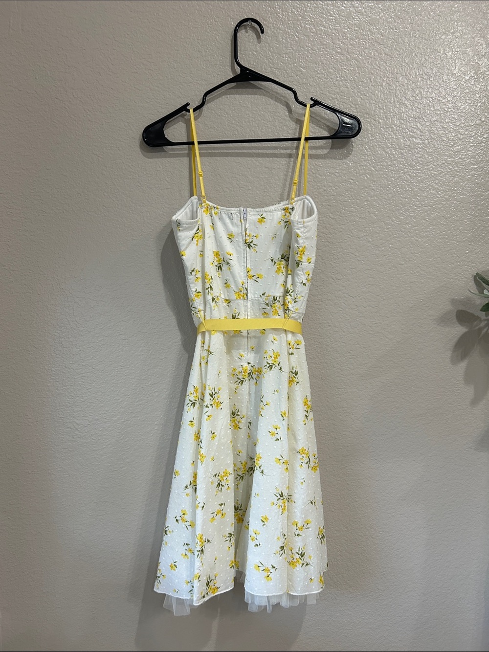 Ruby Rox Women’s White Yellow Floral Sundress Bow Tie Sleeveless Summer Sz 7 - Picture 6 of 8